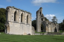 Glastonbury Abbey, ruines of the crossing and nave