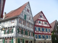 Neudenau, renovierte Fachwerkhäuser am Marktplatz