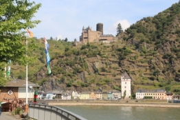 Burg Katz oberhalb von St. Goarshausen