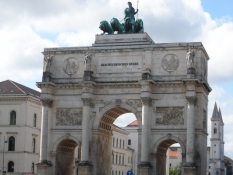 Siegestor with Ludwigskirche in the background
