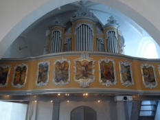 Orgelpulpitur med malerier af Bodil Kaalund