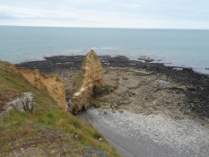 Pointe du Hoc, et klippefremspring ud i Kanalen/Pointe du Hoc is a rock eminence into The Channel