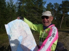 En dansk cyklist langt mod nord/A fellow Danish cyclist far up north