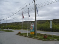 Indkørslen til Nuorgam feriecenter/The entrance to Nuorgam holiday centre