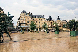 Orléans, Place du Martroi