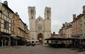 Cathédrale Saint-Vincent in Chalon-sur-Saône