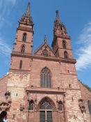 Basels domkirke med de høje spir/The Basel cathedral with its high spires
