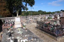 Saint-Martin-du-Puy, Friedhof