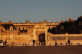 Château de Versailles in der Morgensonne