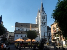 Den totårnede hovedkirke i Boppard/The twin towered main church of Boppard