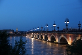 Bordeaux, Pont de pierre