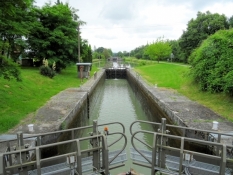 Schleuse am Canal latéral à la Garonne