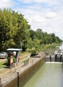 Schleuse am Canal latéral à la Garonne
