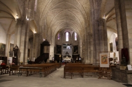 Church of Saint-Gilles, interior