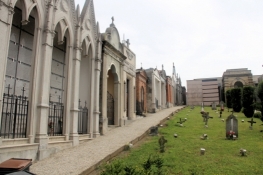 Kolumbarien auf dem Friedhof von Camagna