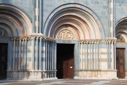 Vercelli, Basilica of SantʹAndrea