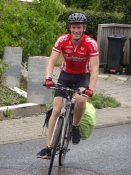 Alexander har cykeludstyret i orden/Sanderʹs well equipped for the tour