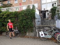 Klar til at cykle af sted fra hostel Flensbed/Ready to go leaving hostel Flensbed