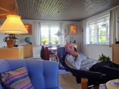 Afslapning og god musik i Michaels stue/Relaxation and good music in Michaelʹs livingroom