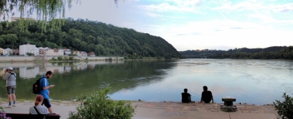 Passau, am Zusammenfluss von Inn und Donau