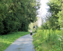 On the Isar cycle path before Oberpöring