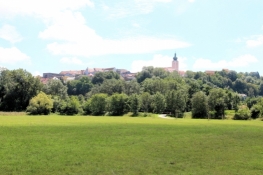Landau seen from the Isar cycle path