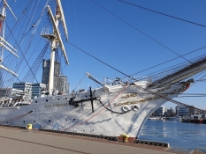 Museumsskibet Dar Pomorza ligger fortøjet i Gdynias havn