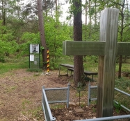 Gedenkstätte für Michael Gartenschläger im Wald, einen tragischen Helden der Grenze