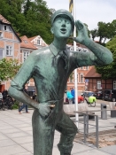 Die kleine Statue des ʺRufersʺ in der Unterstadt von Lauenburg
