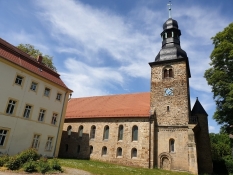 Das alte Kloster Marienborn ist ein friedlicher Ort in einem schläfrigen kleinen Dorf