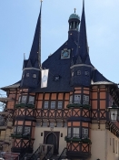 Das romantische Rathaus von Wernigerode ist sehr beliebt für Hochzeiten