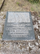 Eine Steintafel erinnert an das Dorf Billmuthausen