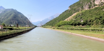 At the junction of the Canale Biffis from the Adige
