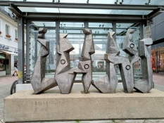 Saarbrücken, Skulptur in  der Bahnhofstraße
